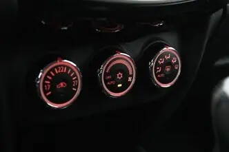 Mitsubishi ASX, 1.6, 86 kW, бензин, механическая, передний привод