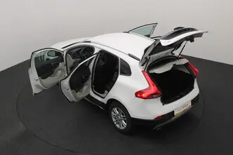 Volvo V40 Cross Country, 2.0, 110 kW, дизель, автомат, передний привод