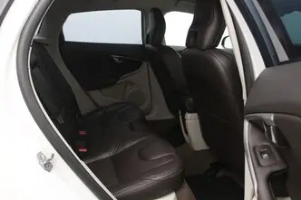 Volvo V40 Cross Country, 2.0, 110 kW, дизель, автомат, передний привод