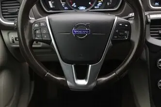 Volvo V40 Cross Country, 2.0, 110 kW, дизель, автомат, передний привод