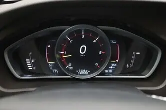 Volvo V40 Cross Country, 2.0, 110 kW, дизель, автомат, передний привод