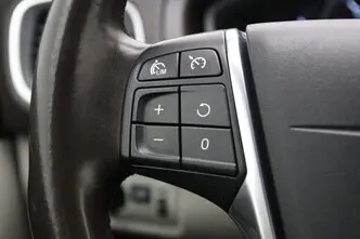 Volvo V40 Cross Country, 2.0, 110 kW, дизель, автомат, передний привод