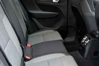 Volvo XC40, 1.5, 155 kW, бензин, автомат, передний привод