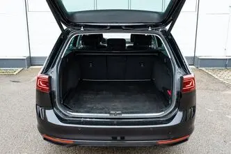 Volkswagen Passat, 2.0, 110 kW, diesel, automatic, front-wheel drive