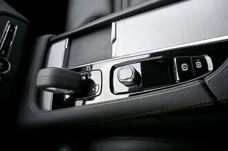 Volvo XC90, 2.0, petrol, automatic, four-wheel drive