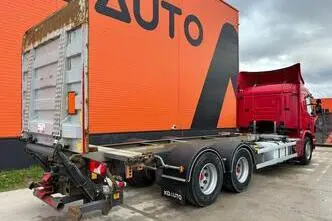 Scania P, 323 kW, diesel, automatic