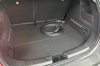 Renault 4, 110 kW, elekter, automaat, esivedu