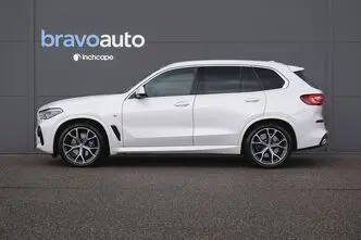 BMW X5, 3.0, 210 kW, hybrid, automatic, four-wheel drive