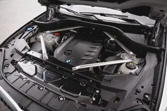 BMW X5, 3.0, 210 kW, hybrid, automatic, four-wheel drive