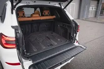 BMW X5, 3.0, 210 kW, hybrid, automatic, four-wheel drive