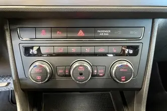 SEAT Leon, 1.5, 96 kW, cng, автомат, передний привод