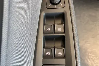 SEAT Leon, 1.5, 96 kW, cng, автомат, передний привод