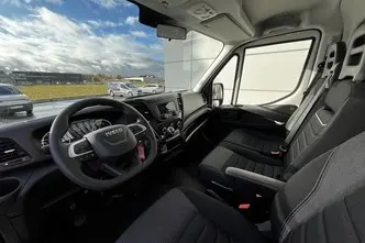 Iveco Daily, 3.0, 118 kW, diisel, manuaal, tagavedu