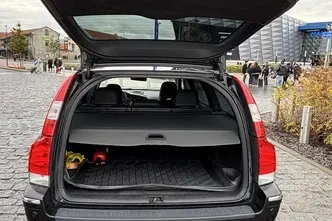 Volvo V70, 2.4, 136 kW, diesel, automatic, four-wheel drive