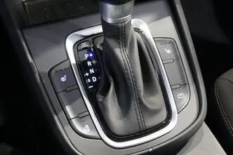 Hyundai Kona, 1.6, 77.2 kW, hybrid, automatic, front-wheel drive