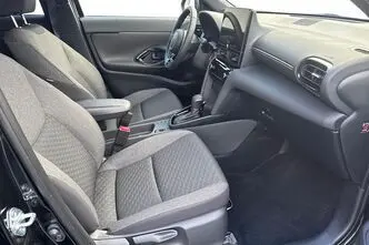 Toyota Yaris Cross, 1.5, 68 kW, hybrid, automatic, front-wheel drive