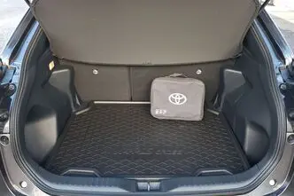 Toyota Yaris Cross, 1.5, 68 kW, hübriid, automaat, esivedu