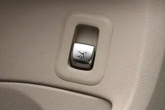 Mercedes-Benz C 200, 2.0, 135 kW, bensiin, automaat, tagavedu