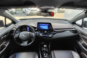 Toyota C-HR, 1.2, 85 kW, bensiin, manuaal, esivedu