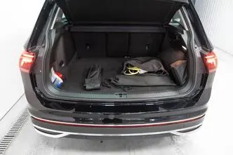 Volkswagen Tiguan, 1.4, 160 kW, подключаемый гибрид, автомат, передний привод