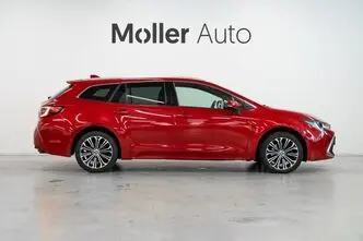 Toyota Corolla, 2.0, 112 kW, plug-in hybrid, automatic, front-wheel drive