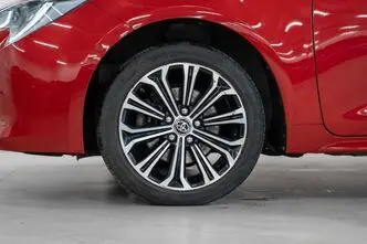Toyota Corolla, 2.0, 112 kW, plug-in hybrid, automatic, front-wheel drive