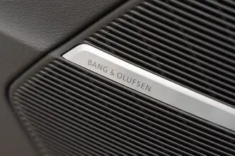 Audi SQ8, 4.0, 373 kW, petrol, automatic, four-wheel drive