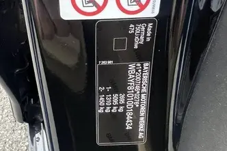 BMW 750, 4.4, 330 kW, bensiin, automaat, nelikvedu