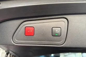 Peugeot 3008, 1.6, 133 kW, pistikhübriid, automaat, esivedu