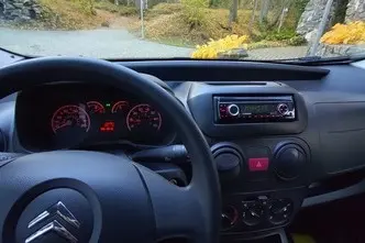Citroën Nemo, 1.4, 54 kW, bensiin, manuaal, esivedu