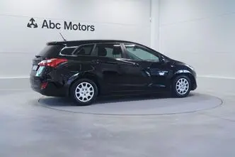 Hyundai i30, 1.6, 99 kW, bensiin, manuaal, esivedu