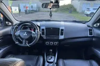 Mitsubishi Outlander, 2.4, 125 kW, bensiin, automaat, nelikvedu