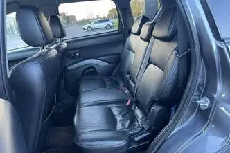 Mitsubishi Outlander, 2.4, 125 kW, bensiin, automaat, nelikvedu