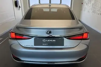 Lexus ES 300, 2.5, 131 kW, hübriid, automaat, esivedu