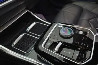 BMW 740, 3.0, 210 kW, hübriid, automaat, nelikvedu
