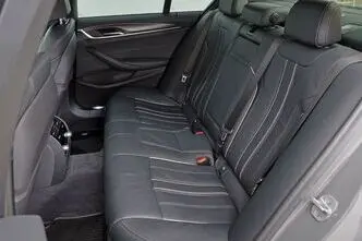 BMW 530, 3.0, 210 kW, гибрид, автомат, полный привод