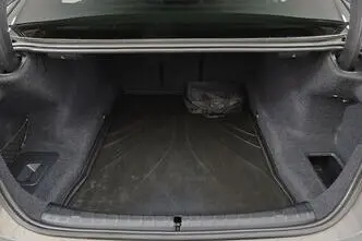 BMW 530, 3.0, 210 kW, гибрид, автомат, полный привод