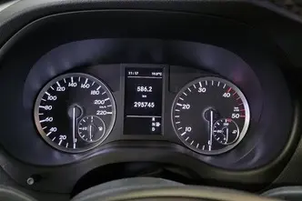 Mercedes-Benz, 2.1, 140 kW, diisel, automaat, tagavedu