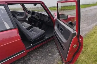 Saab 900, 2.0, 93 kW, petrol, manual, front-wheel drive