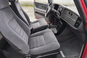Saab 900, 2.0, 93 kW, petrol, manual, front-wheel drive