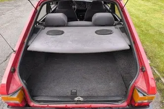 Saab 900, 2.0, 93 kW, petrol, manual, front-wheel drive