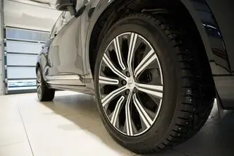 Volvo XC90, 2.0, 173 kW, hybrid, automatic, four-wheel drive