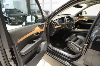 Volvo XC90, 2.0, 173 kW, hybrid, automatic, four-wheel drive