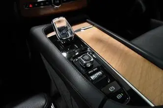 Volvo XC90, 2.0, 173 kW, hybrid, automatic, four-wheel drive