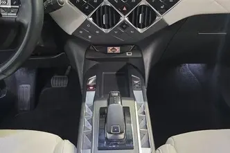 DS 3 Crossback, 1.2, 96 kW, bensiin, automaat, esivedu