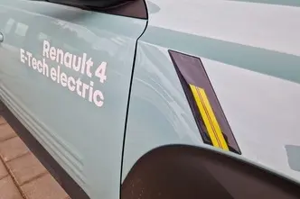 Renault 4, 110 kW, elekter, automaat, esivedu