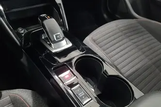 Peugeot 208, 1.2, 74 kW, bensiin, automaat, esivedu