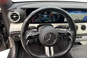 Mercedes-Benz E 300, 2.0, 143 kW, pistikhübriid, automaat, nelikvedu