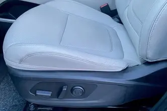 Hyundai Tucson, 1.6, 100 kW, hybrid, automatic, front-wheel drive