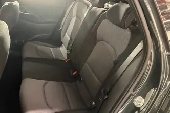 Hyundai i30, 1.5, 71 kW, bensiin, manuaal, esivedu